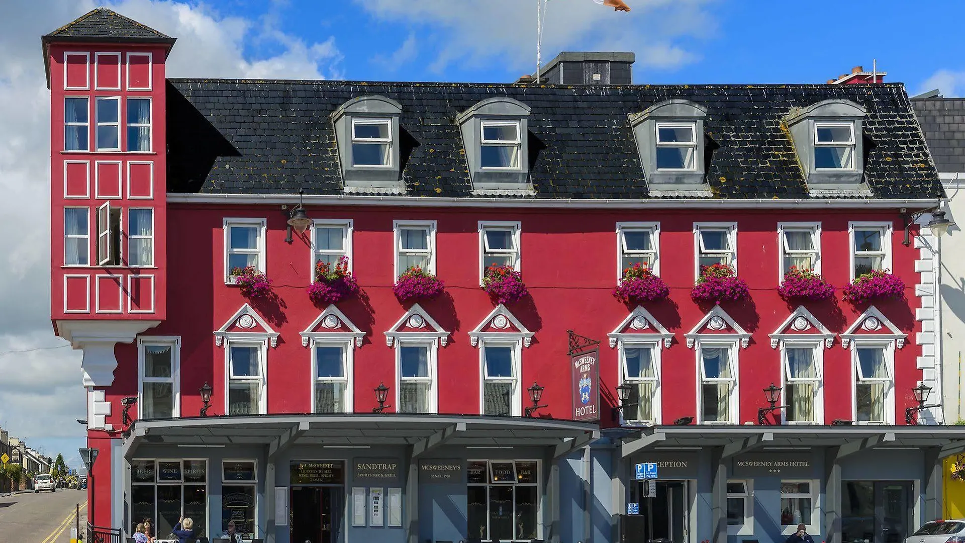 Mcsweeney Arms Hotel Killarney